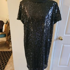 Black Sequined Short-sleeved dress